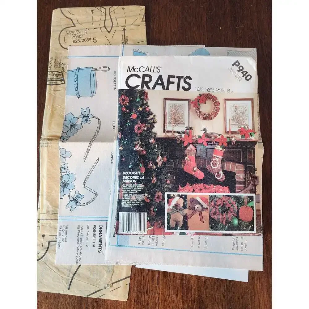 McCall's Crafts Decorate... P940 Christmas Stockings Wreath Basket Garland Uncut